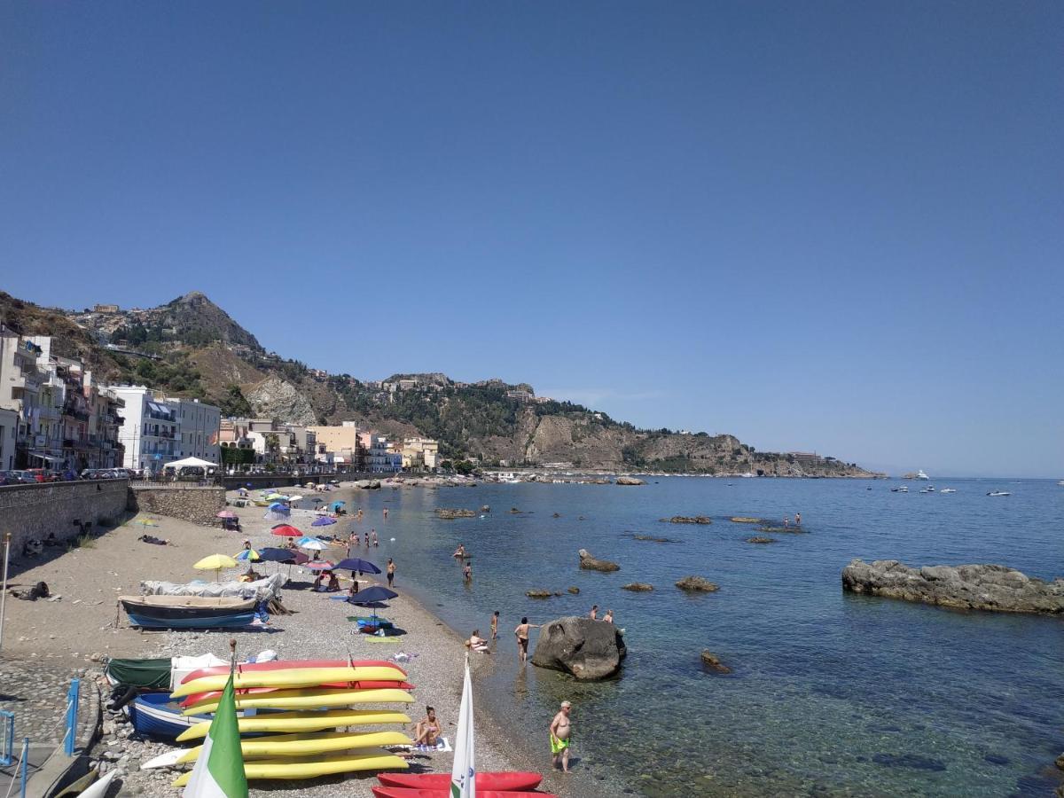 Suite Sul Mare Giardini Naxos Exterior photo